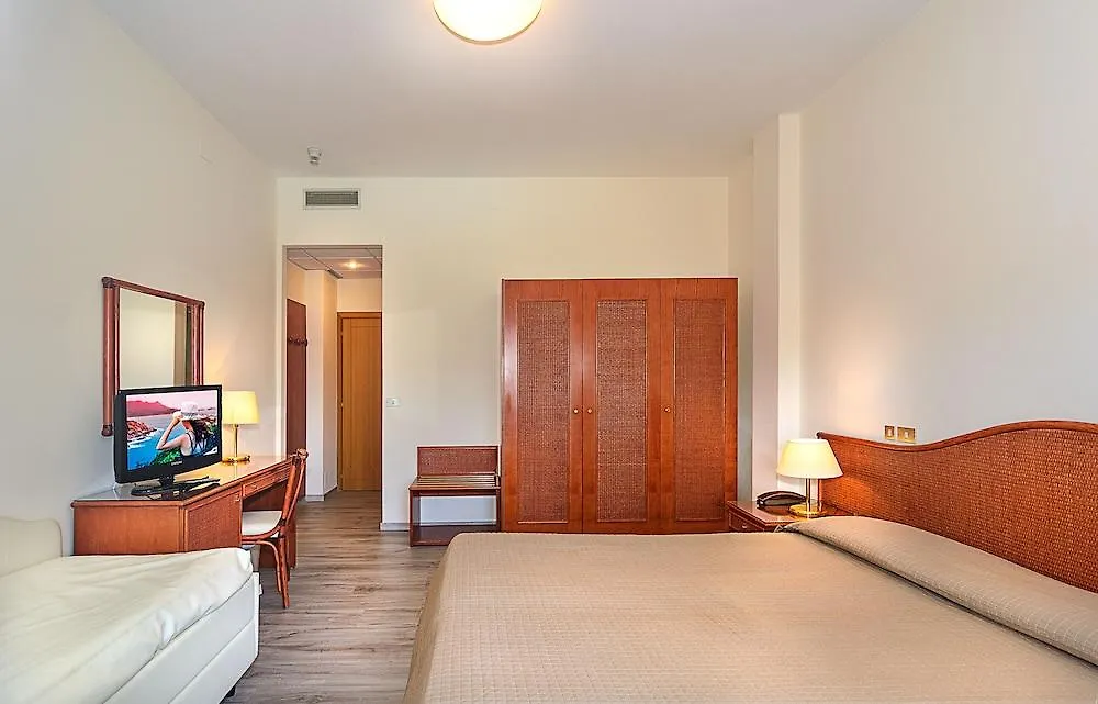 La Serena Hotel Fdm Форте-деи-Марми